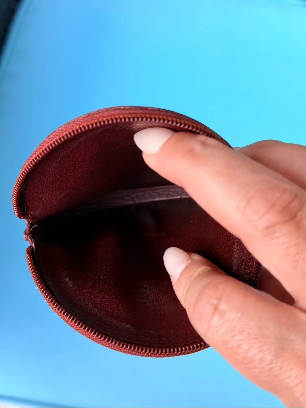 Cartier compact round